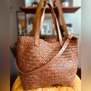 Madewell’s Medium Transport Tote: Woven Leather Edition